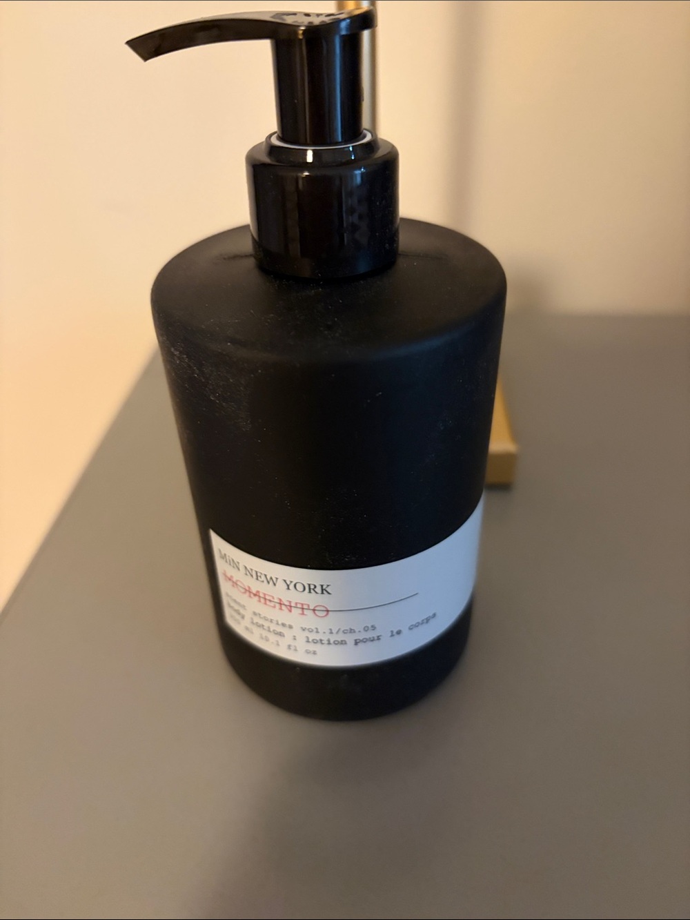 MOMENTO MiN New York body lotion
